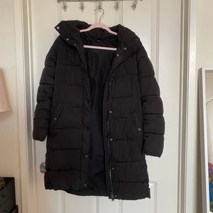 Black puffer coat